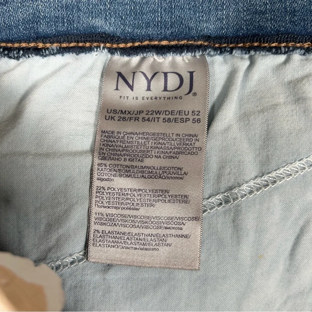 NYDJ Lift X Tuck Women's Clean Maele Washed Blue Pull On Wide Leg Jeans 22W NWT